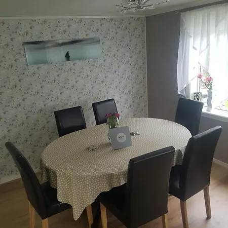 וילה Lille Severin Mosterhamn