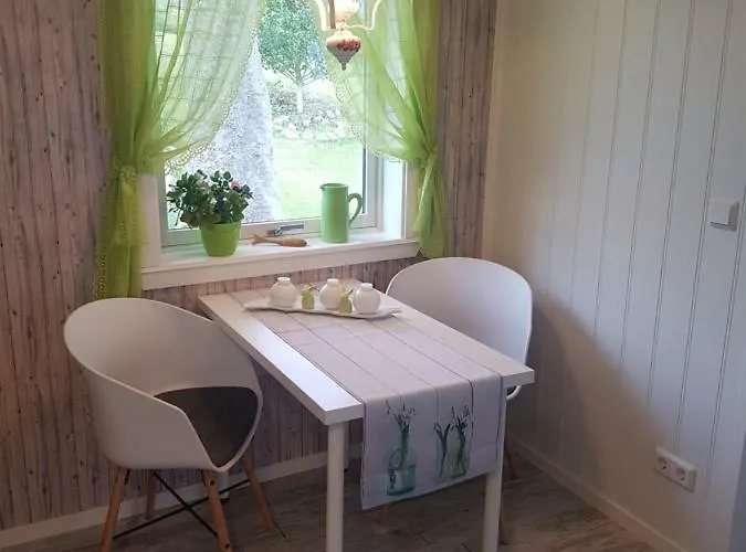 Villaer Lille Severin Mosterhamn